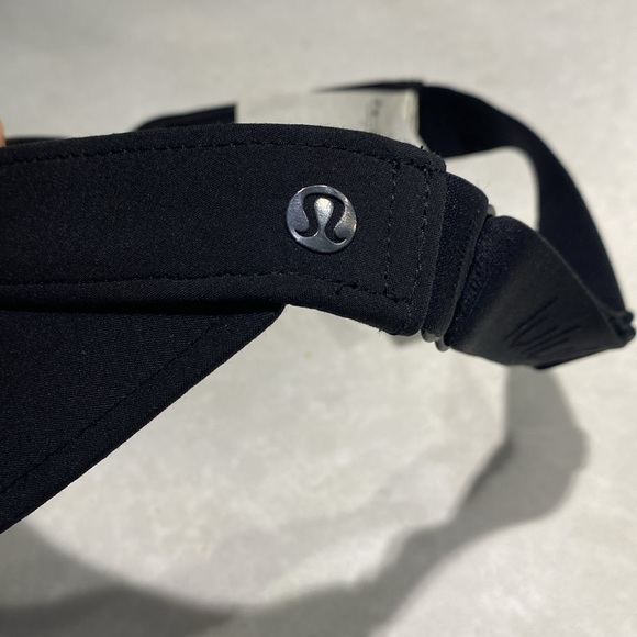 Lululemon Women's Fast Paced Wide Band
Running Visor black ⭐️⭐️⭐️⭐️⭐️ - Picture 8 of 14